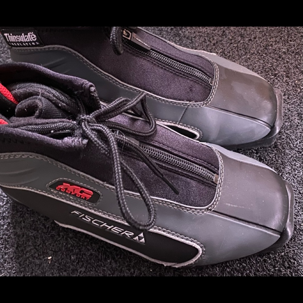 Warm Cross Country Ski Boots 7.5 Women’s Fischer